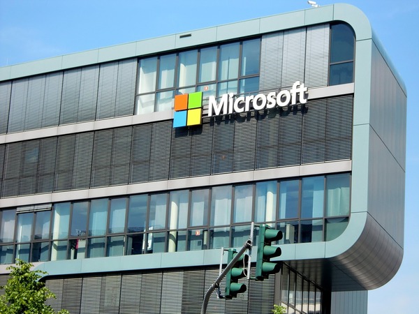 В Microsoft займутся созданием и тестированием подводных дата-центров