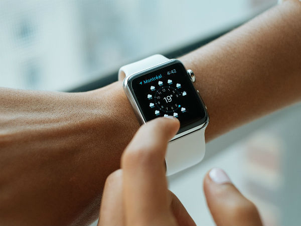 Две трети рынка смарт-часов принадлежат Apple Watch