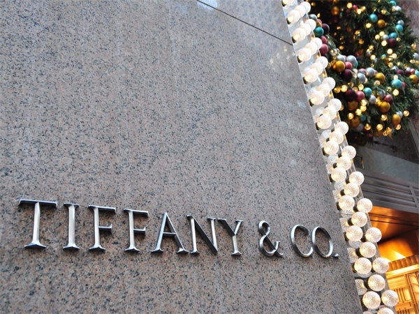 Tiffany & Co вынуждены пересмотреть прогноз по прибыли на 2013 год