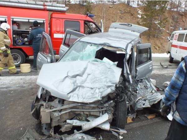 В Ростовской области в тройном ДТП погибли два человека
