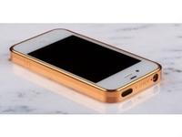 Выпущен золотой чехол для iPhone 5