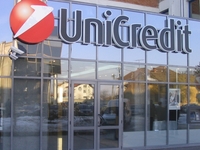 UniCredit намерена избавиться от убытков в Казахстане