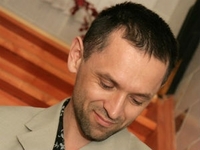 Виталий Кочетков представил слушателям песню про отдых
