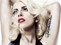 Леди Гага будет вести борьбу за права российских меньшинств