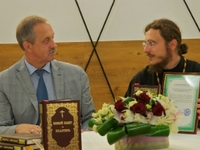Московская епархия подарила гостиничному комплексу «Измайлово» 6 тысяч экземпляров Библии