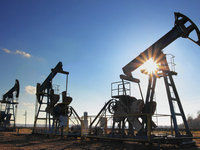 Цены на нефть снижаются на фоне негативных данных из США