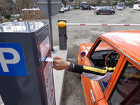 Украинцам представят более удобные способы оплаты парковки
