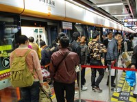 В Китае провалилась под землю недостроенная станция метро
