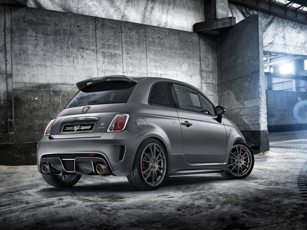 Облегчённая и мощная Biposto от Abarth