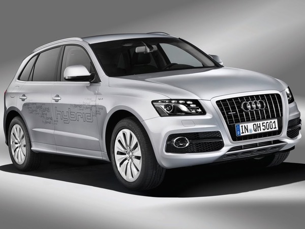 Новый внедорожник Audi Q5 Hybrid Quattro на гибридной тяге