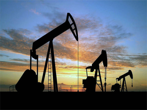 Цены на нефть Brent упали до минимального уровня с декабря 2010 года