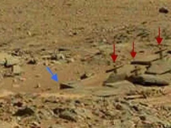 Curiosity обнаружил на Марсе череп, могилы и фундамент