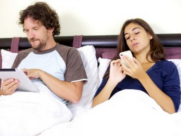 Смартфоны влияют на качественные показатели интимной жизни