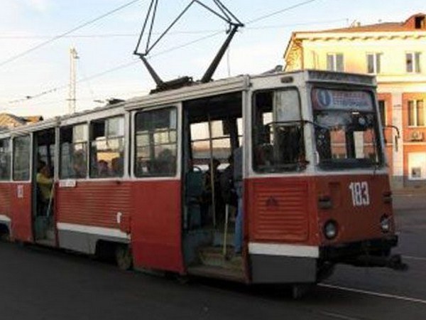 В Орловской области подростки избили женщину-водителя трамвая