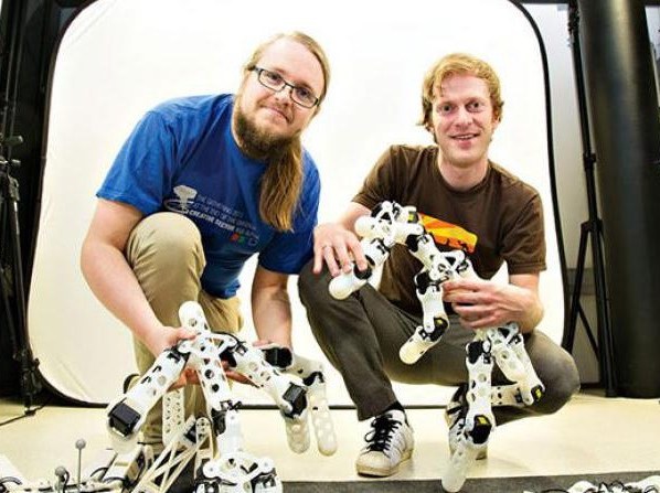 Норвежские инженеры создают робота, способного размножаться