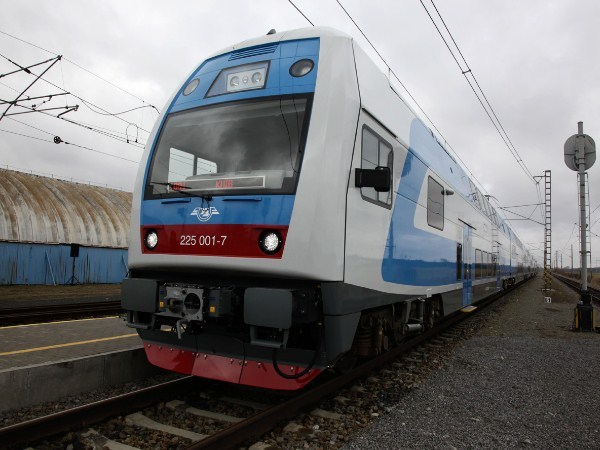 В Ростовской области 17-летний юноша попал под грузовой поезд