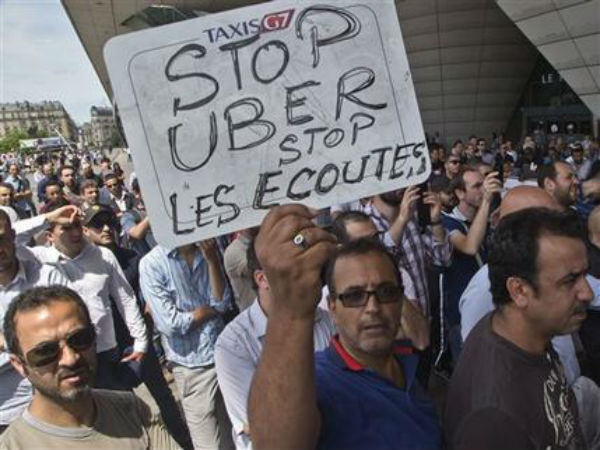 В Париже запретили Uber