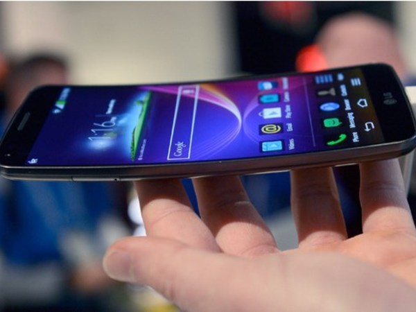 LG G Flex 3 появится в марте 2016