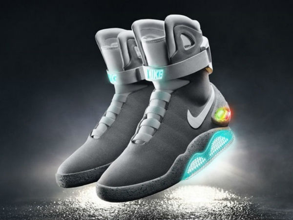 Nike подарила Майклу Джей Фоксу самозашнуровывающиеся кроссовки