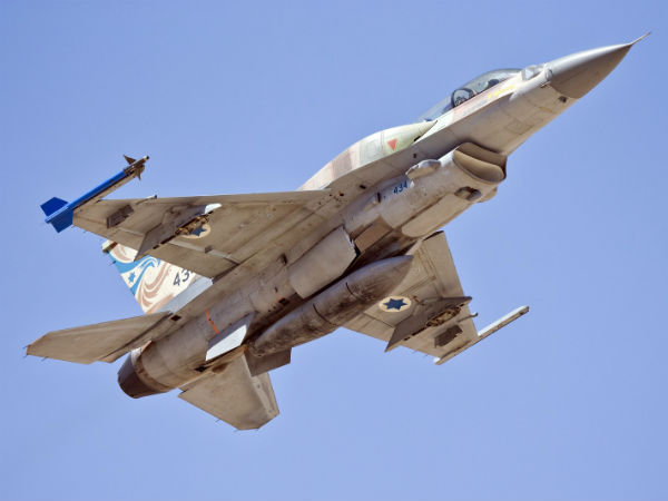 Пилотов израильских F-16I обеспечат «умными» шлемами