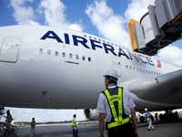 Air France-KLM объявила о предстоящем увольнении более 5 тысяч сотрудников