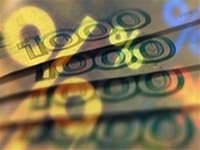 Максимальная ставка по вкладам в рублях десяти самых крупных банков РФ выросла до 10,5%