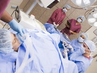 В Израиле впервые была проведена операция по ультразвуковому удалению раковой опухоли из печени