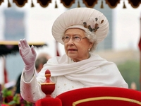 Королева Елизавета II поздравит своих подданных в 3D