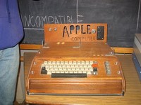 Один из первых компьютеров Apple выставлен на торги