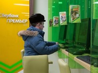 Карты Visa и Mastercard ряда банков РФ заработали в Крыму