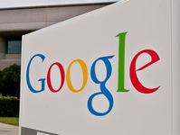 Пользователи обвинили Google в установке прослушивающих ПО
