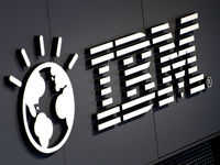 IBM теряет деньги