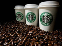 Starbucks продает каждую пятую чашку кофе сo смартфона