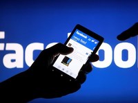 Facebook планирует запустить трехмерную виртуальную реальность