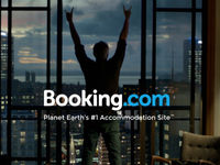 Booking.com превращает Instagram-фото в смешные GIF-картинки