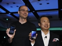 Google и Samsung представили смартфон Galaxy Nexus на базе новой ОС