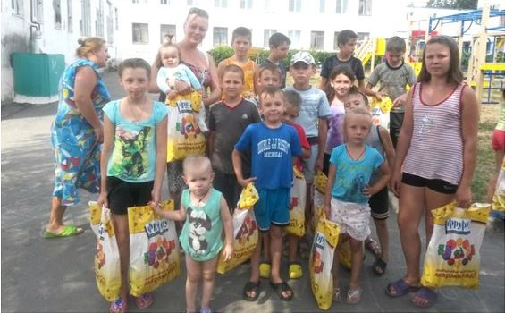 «Сладкая сказка» оказывает помощь детям беженцев из Украины и сиротам Тульской области