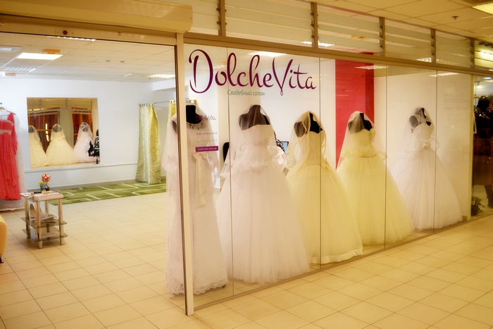 Распродажа в салоне Дольче Вита: коллекция свадебных платьев 2014 года со скидкой до 30%